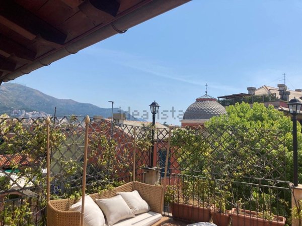 casa indipendente in affitto a Genova in zona Albaro
