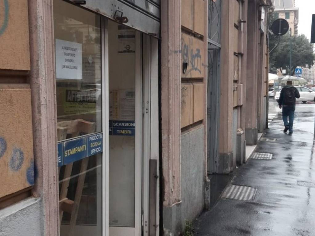 negozio in affitto a Genova in zona San Fruttuoso