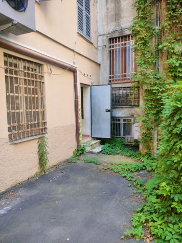 locale commerciale in affitto a Genova