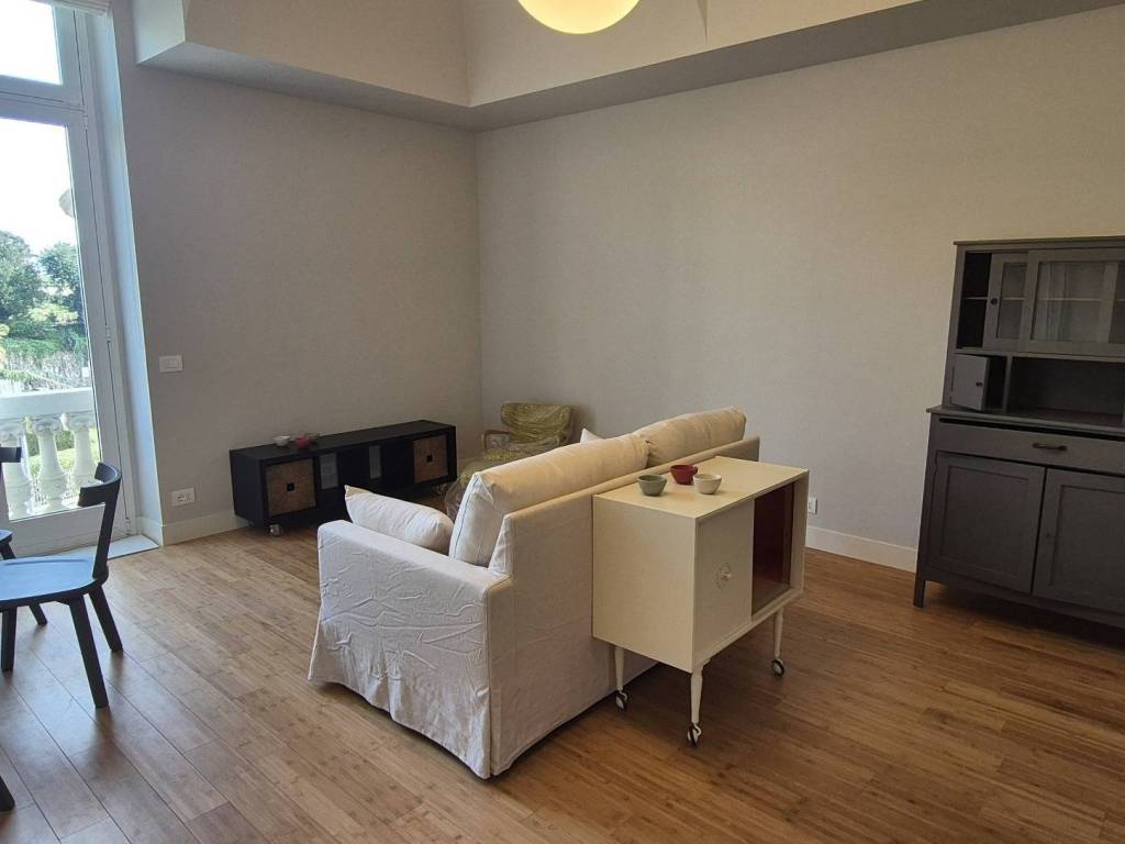appartamento in affitto a Genova in zona Carignano