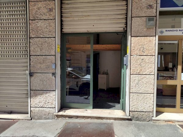 negozio in affitto a Genova in zona San Martino