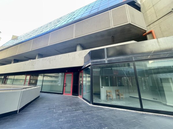 locale commerciale in affitto a Genova