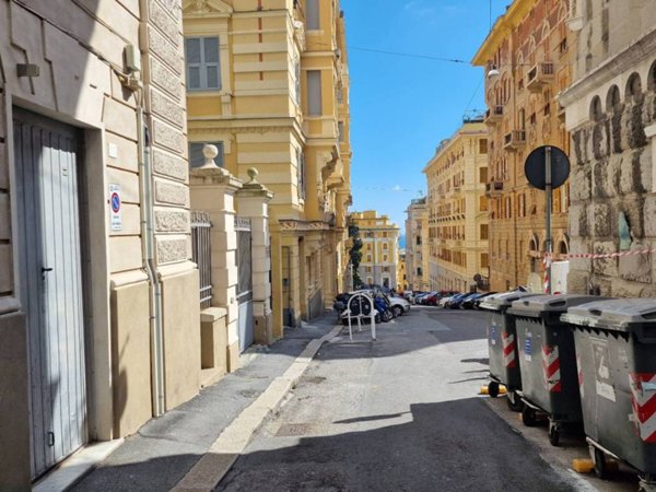 appartamento in affitto a Genova in zona Castelletto