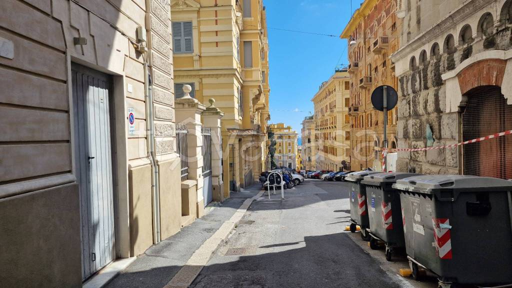 appartamento in affitto a Genova in zona Castelletto