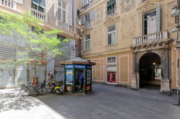 locale commerciale in affitto a Genova in zona Centro Storico