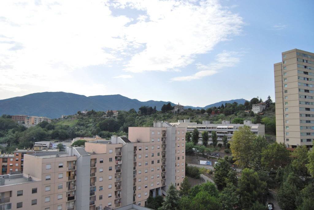 appartamento in affitto a Genova in zona Bolzaneto