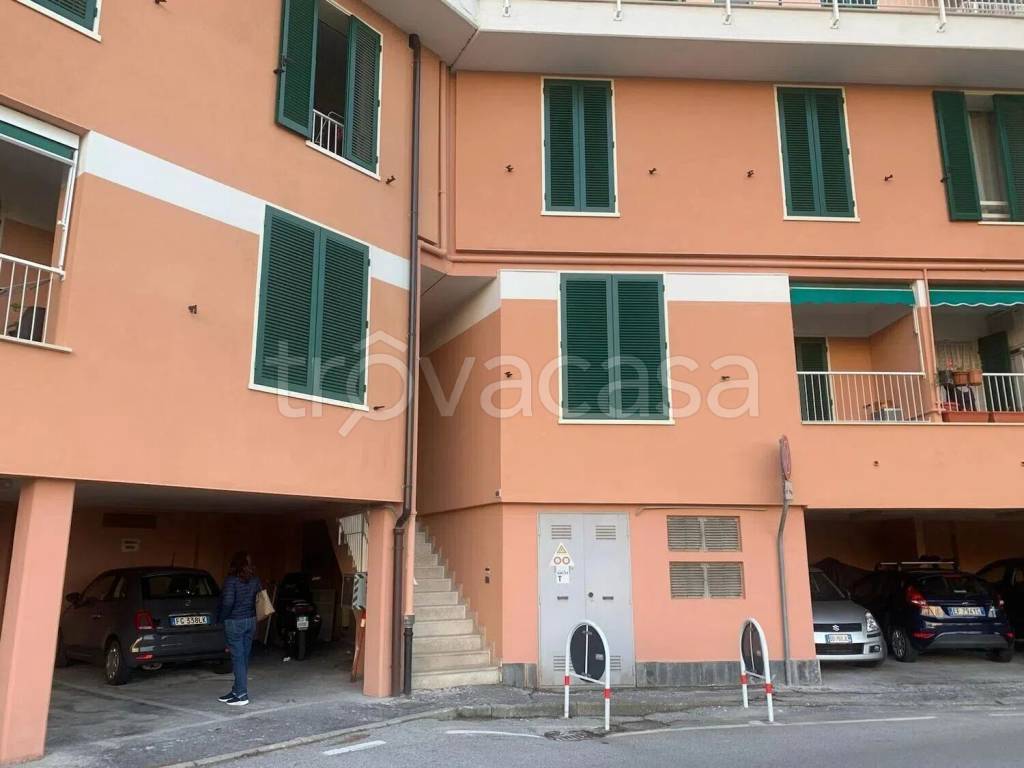 appartamento in affitto a Genova in zona Palmaro / Pra'