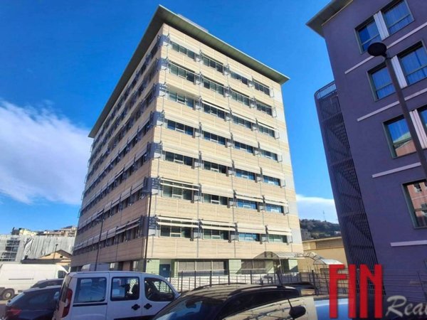 ufficio in affitto a Genova in zona Sestri Ponente