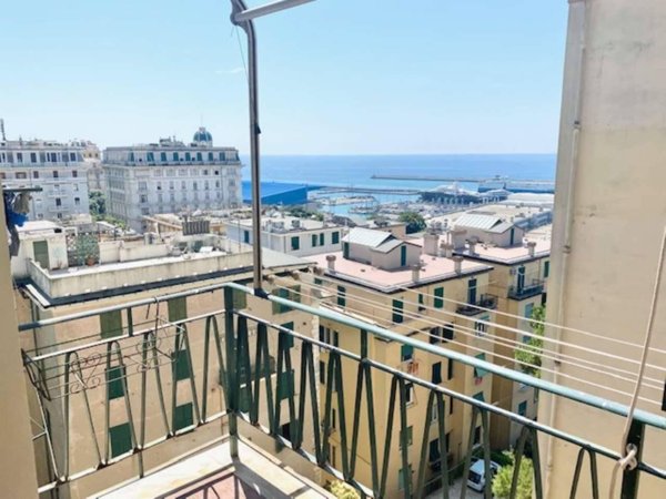 appartamento in affitto a Genova in zona Carignano