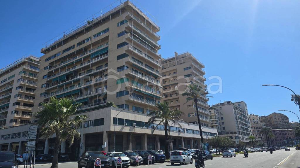 negozio in affitto a Genova in zona Foce