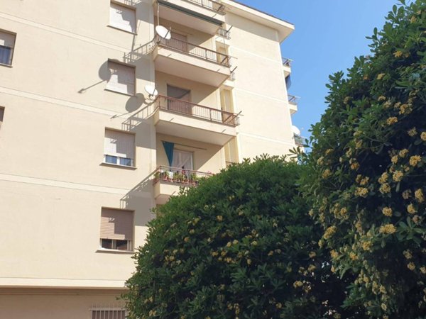 appartamento in affitto a Genova in zona Palmaro / Pra'