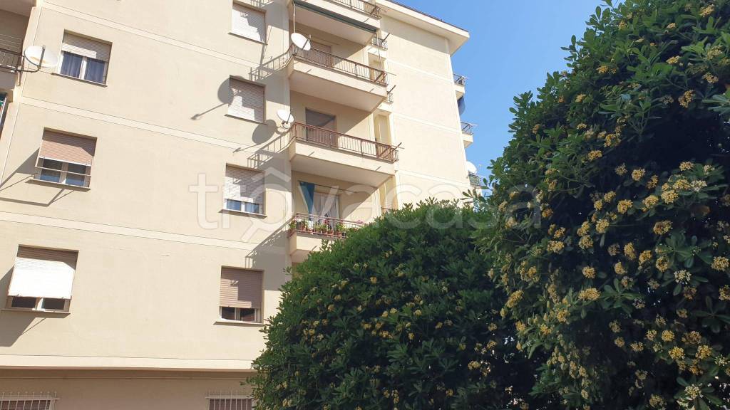 appartamento in affitto a Genova in zona Palmaro / Pra'