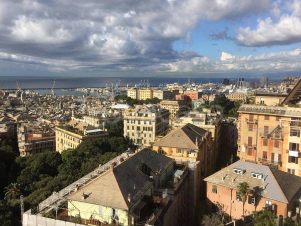 appartamento in affitto a Genova in zona Castelletto