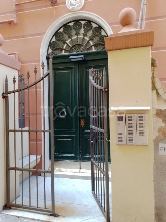 appartamento in affitto a Genova in zona Castelletto