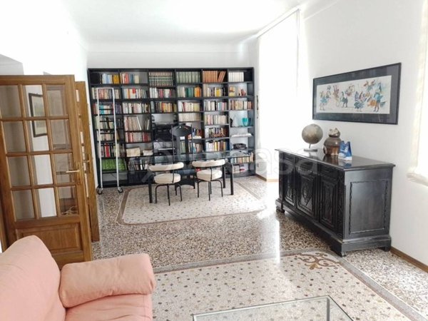 appartamento in affitto a Genova in zona Castelletto