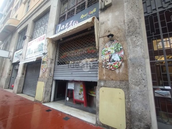 locale commerciale in affitto a Genova in zona Foce