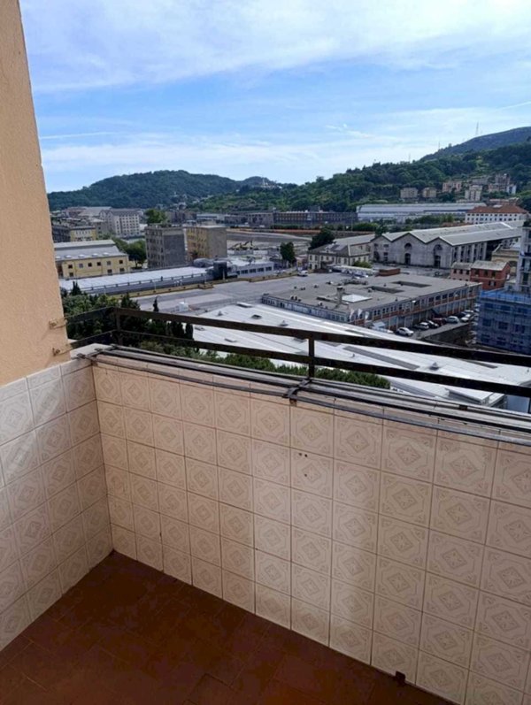 appartamento in affitto a Genova in zona Rivarolo