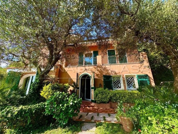 casa indipendente in affitto a Genova in zona Crevari