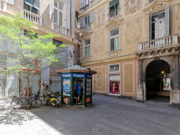 negozio in affitto a Genova in zona Centro Storico