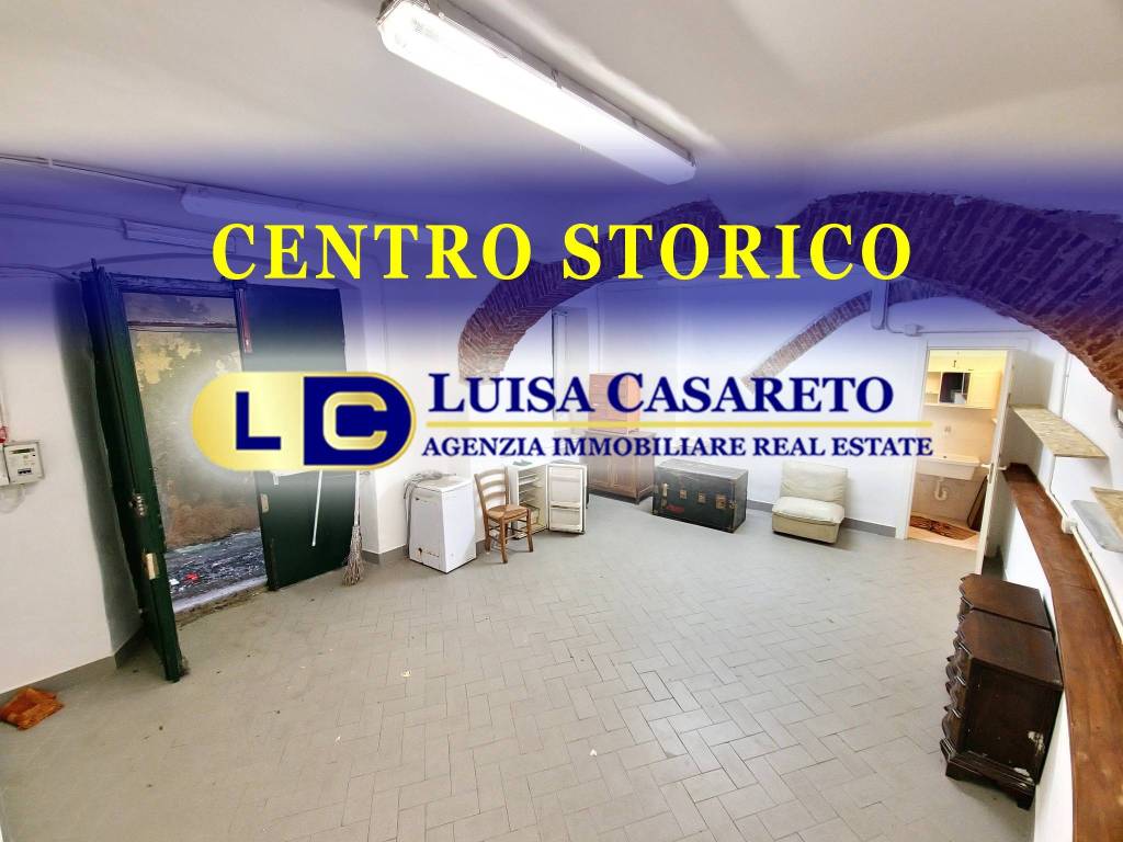 locale commerciale in affitto a Genova in zona Sottoripa / Maddalena / Molo