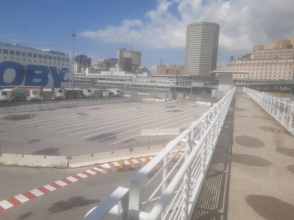 ufficio in affitto a Genova in zona DiNegro