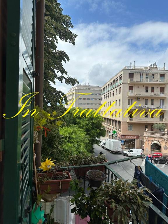 appartamento in affitto a Genova in zona Carignano