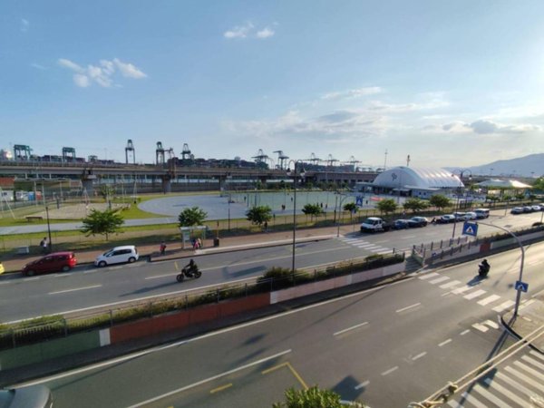 appartamento in affitto a Genova in zona Palmaro / Pra'