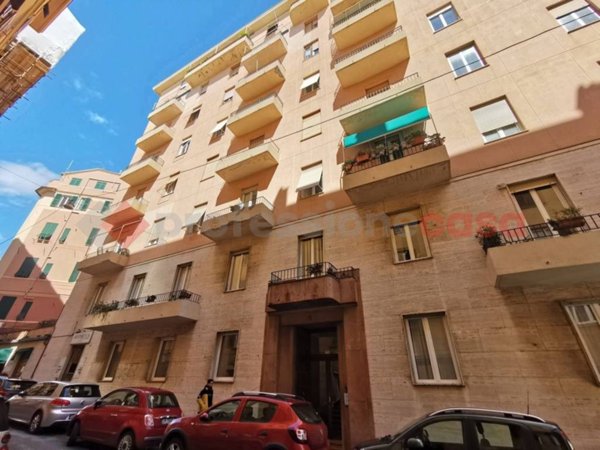 appartamento in affitto a Genova in zona Carignano