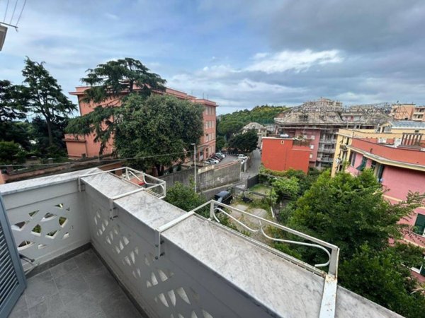 appartamento in affitto a Genova in zona Sturla