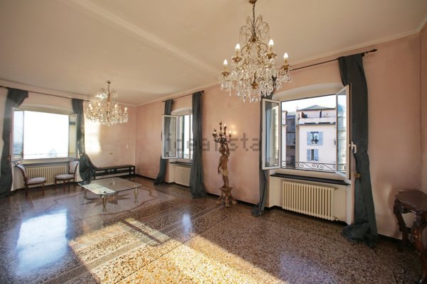 appartamento in affitto a Genova in zona Carignano