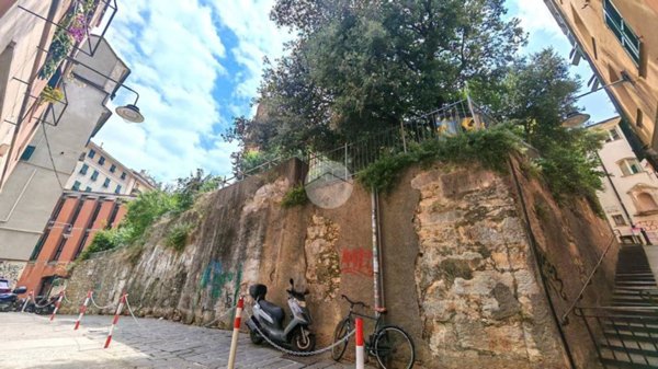 appartamento in affitto a Genova in zona Sottoripa / Maddalena / Molo
