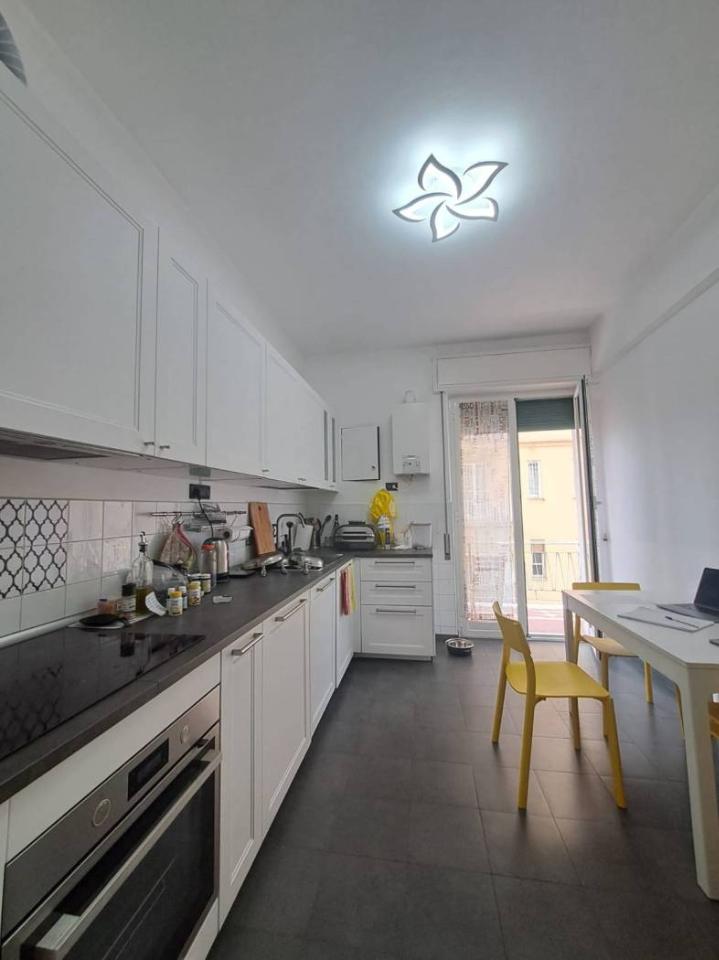 appartamento in affitto a Genova in zona Carignano