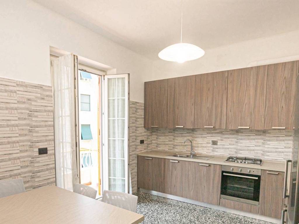 appartamento in affitto a Genova in zona Sestri Ponente