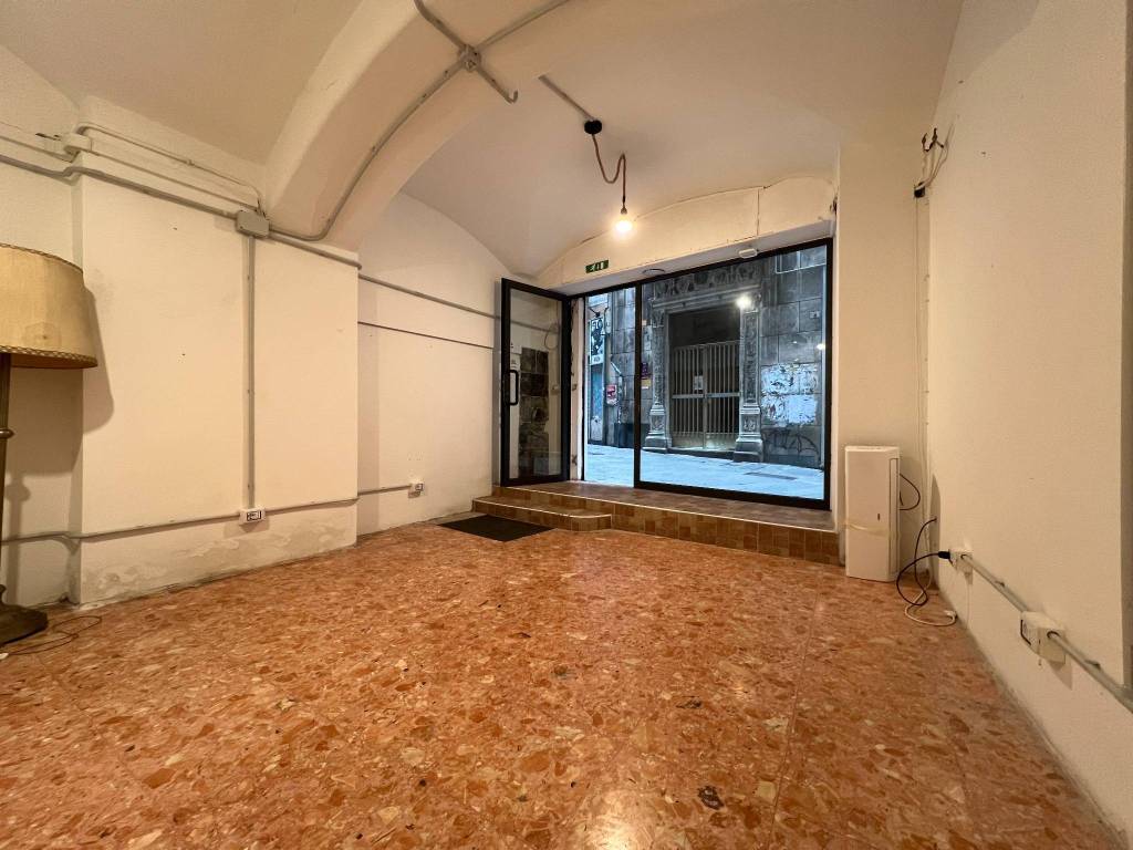 negozio in affitto a Genova in zona Centro Storico