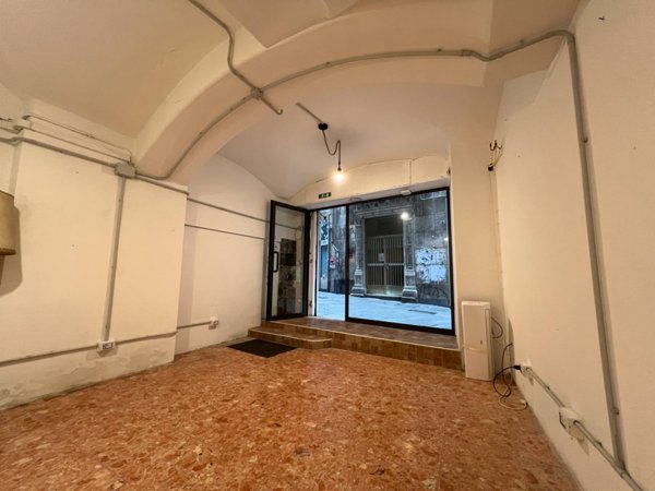 locale commerciale in affitto a Genova in zona Centro Storico