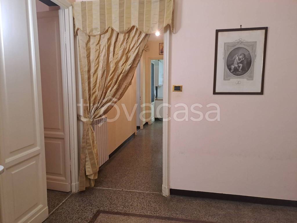 appartamento in affitto a Genova in zona Sestri Ponente