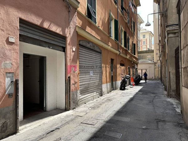 negozio in affitto a Genova