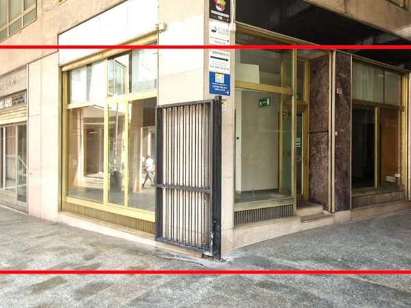 negozio in affitto a Genova