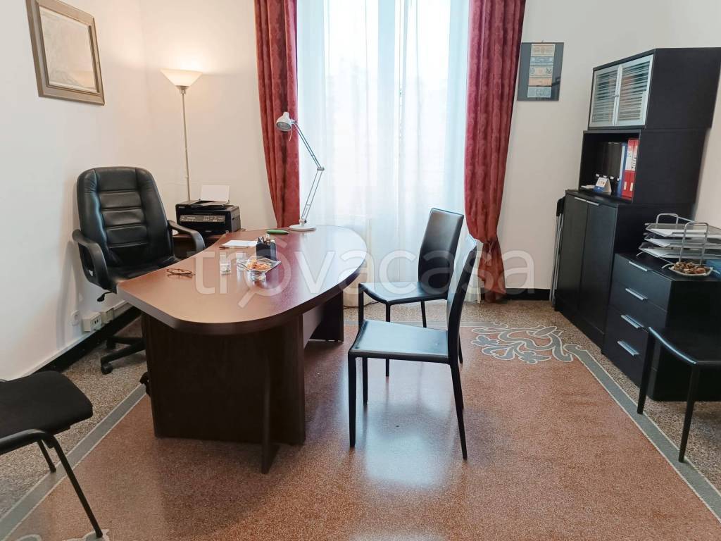 ufficio in affitto a Genova in zona Foce