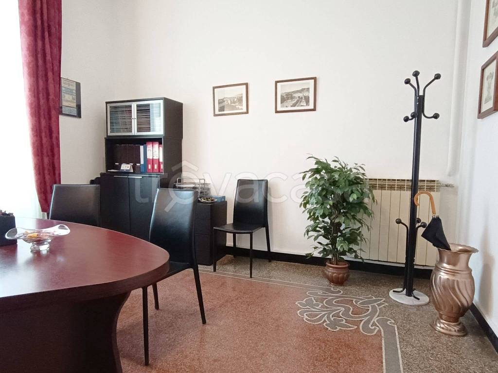 ufficio in affitto a Genova in zona Foce