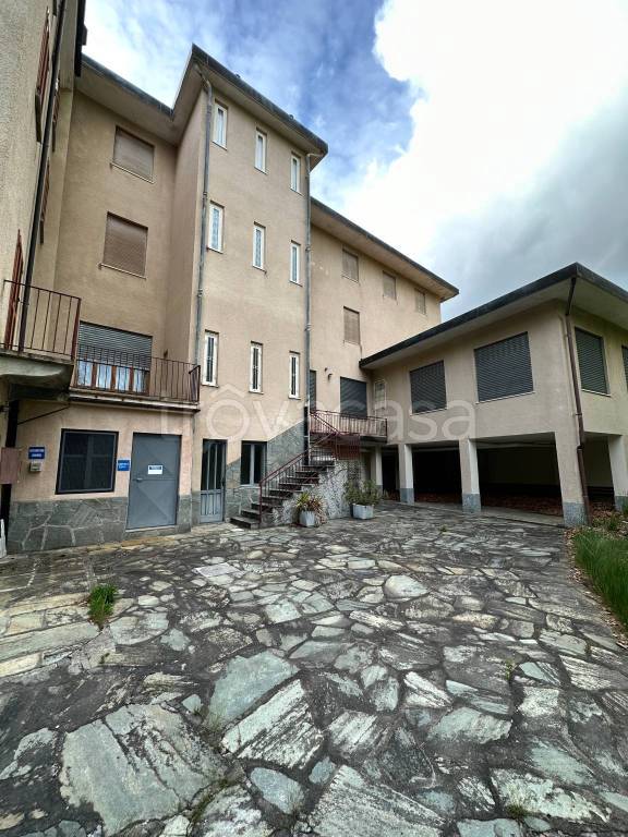negozio in affitto a Genova in zona Foce