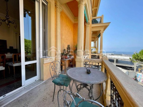 appartamento in affitto a Genova in zona Carignano