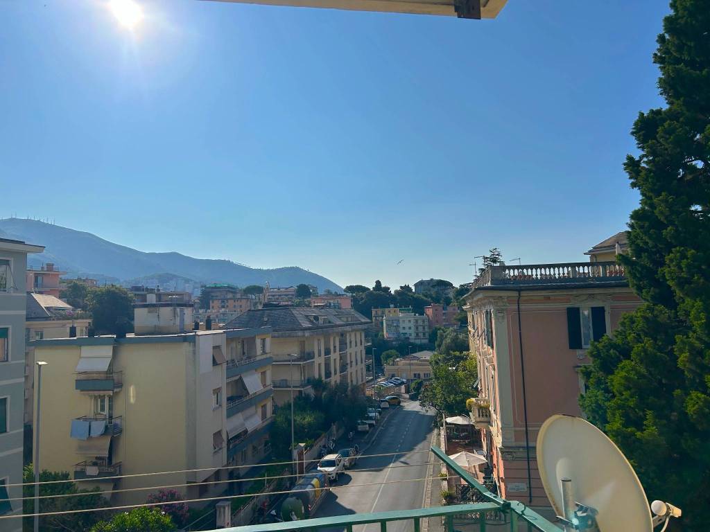 appartamento in affitto a Genova in zona Sturla