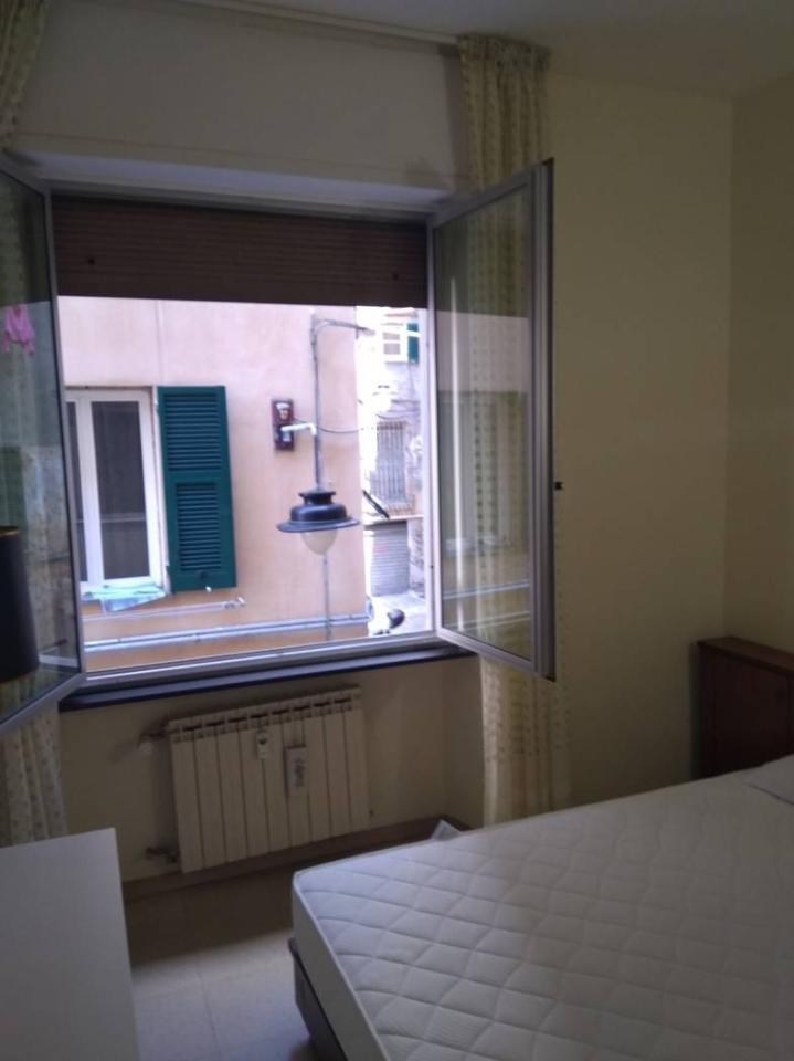 appartamento in affitto a Genova in zona Sottoripa / Maddalena / Molo