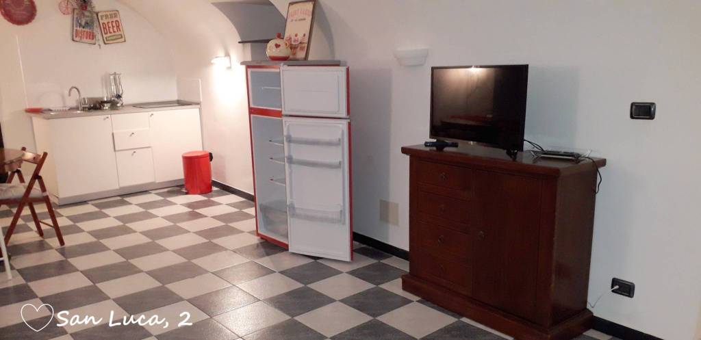 appartamento in affitto a Genova in zona Sottoripa / Maddalena / Molo