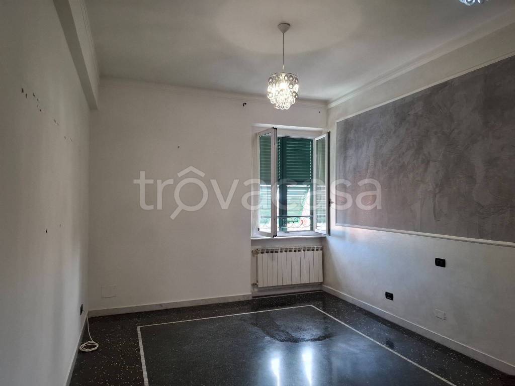 appartamento in affitto a Genova in zona Rivarolo
