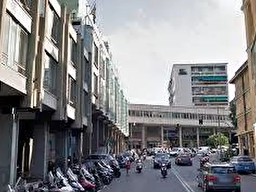 locale commerciale in affitto a Genova in zona Portoria / Piccapietra