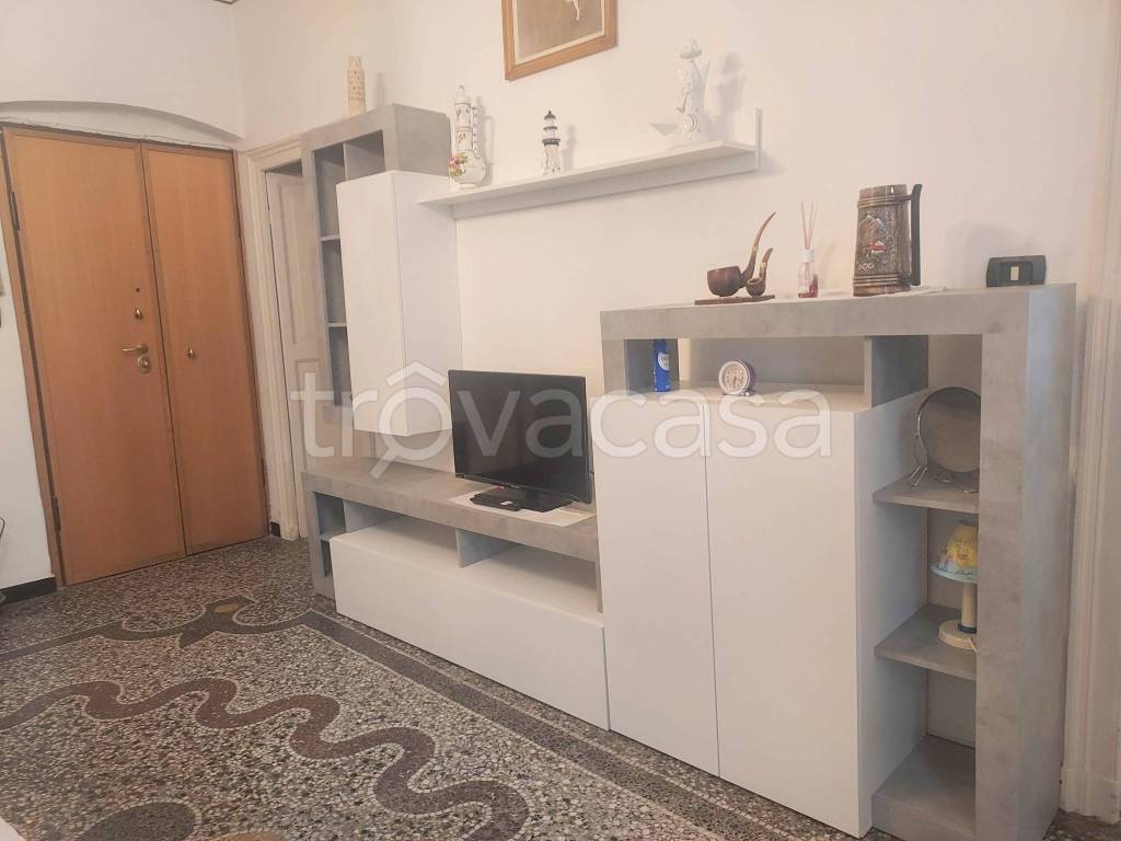 appartamento in affitto a Genova in zona Marassi