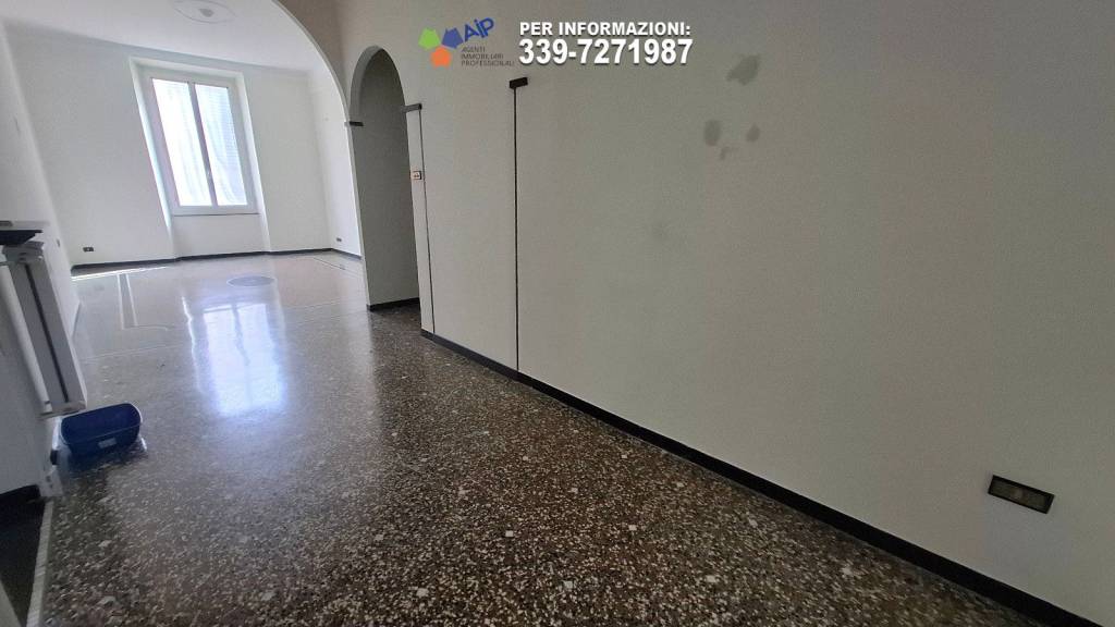 appartamento in affitto a Genova in zona Sottoripa / Maddalena / Molo