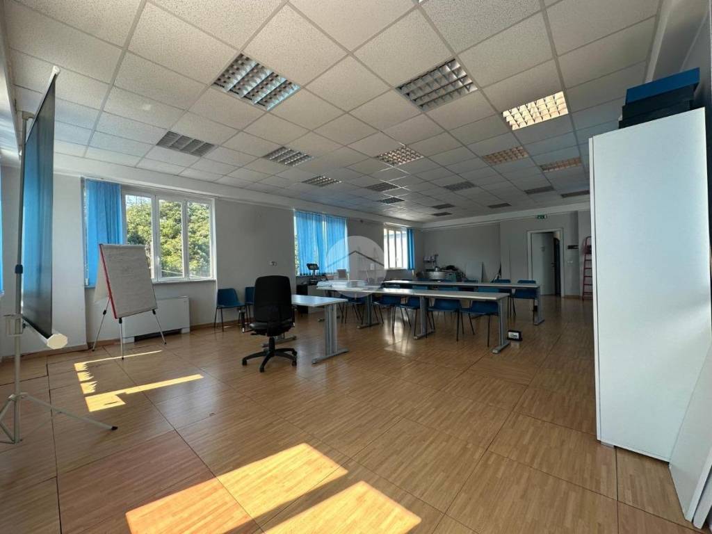 ufficio in affitto a Genova in zona Borzoli